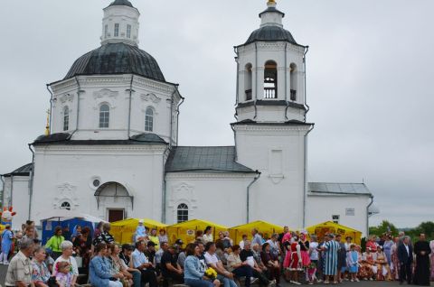 Фестиваль Петра и Февронии в Коларово