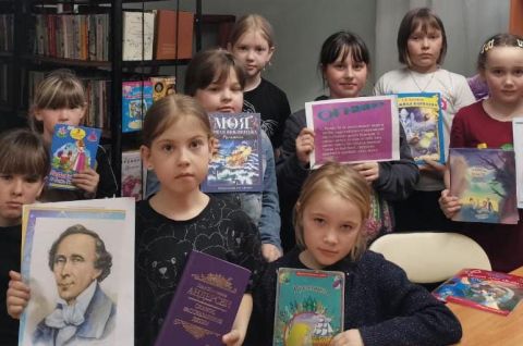 Школа Андерсена в Петуховской библиотеке