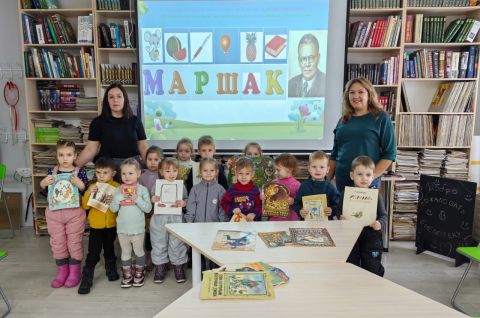 «Чьи стихи мы знаем с детства»