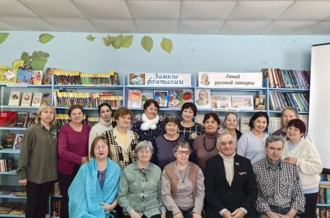 Поэту Николаю Рубцову, прозаику Анатолию Рыбакову посвящается…