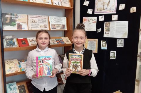 «Поэзия мир наполняет душой»