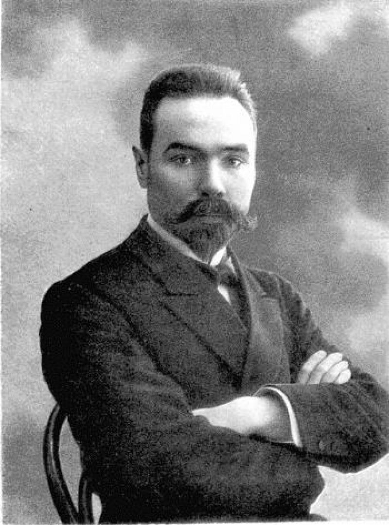 Портрет брюсова. Брюсов. Валерий Брюсов (1873 — 1924). Вале́рий Я́ковлевич Брю́сов. Валерий Яковлевич Брюсов портрет.